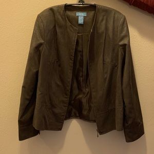 Women’s jacket.